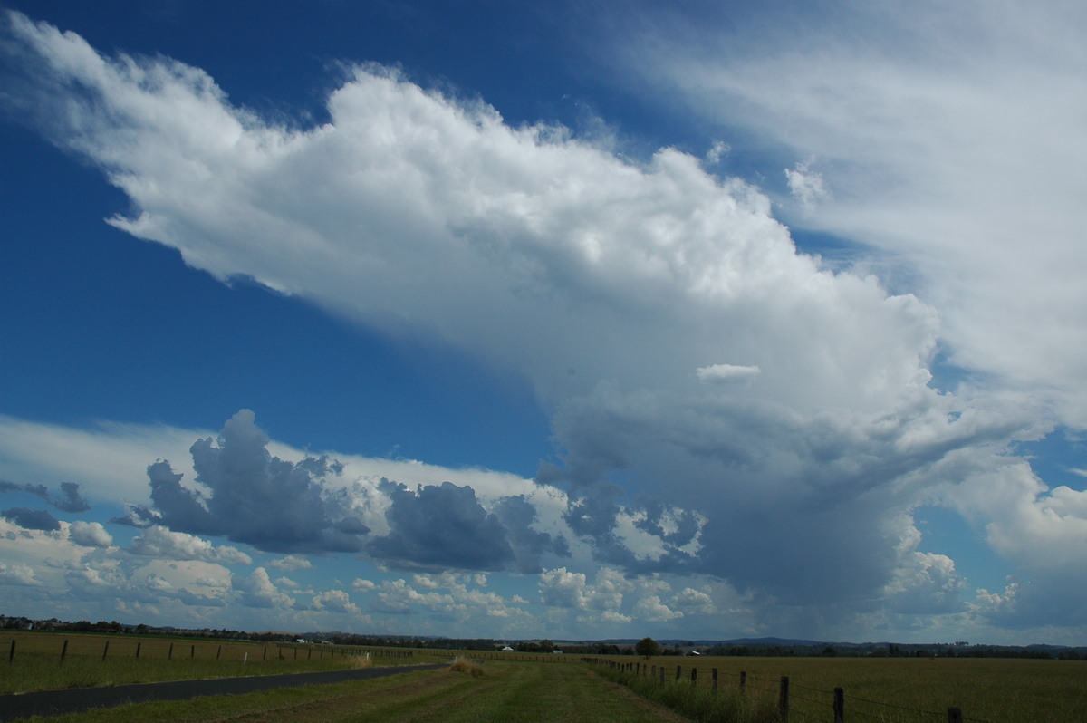 thunderstorm cumulonimbus_incus : Casino, NSW   10 March 2005