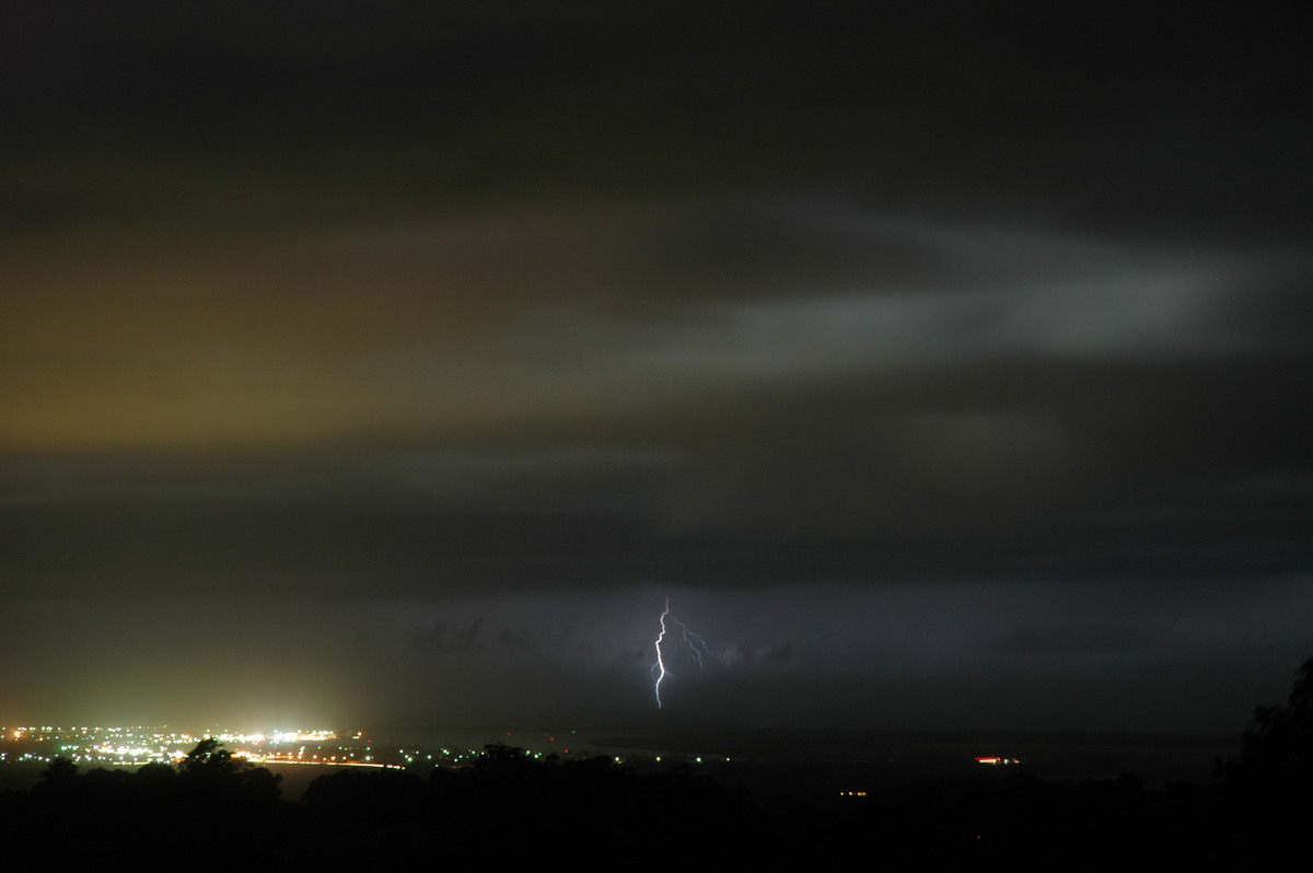 lightning lightning_bolts : Alstonville, NSW   25 March 2005