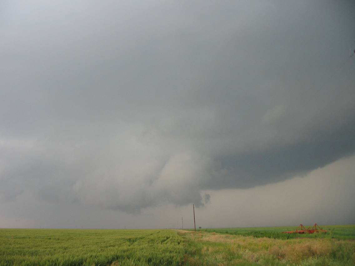 wallcloud thunderstorm_wall_cloud : South Plains, Texas, USA   12 May 2005