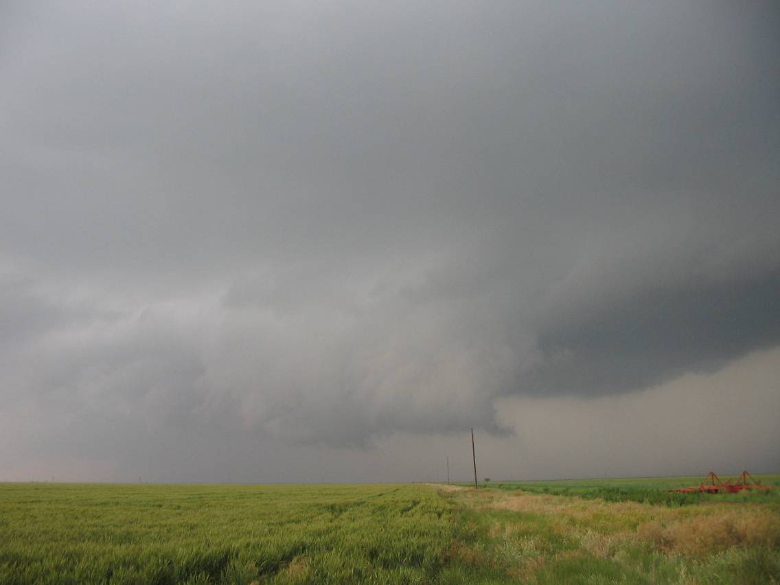 wallcloud thunderstorm_wall_cloud : South Plains, Texas, USA   12 May 2005
