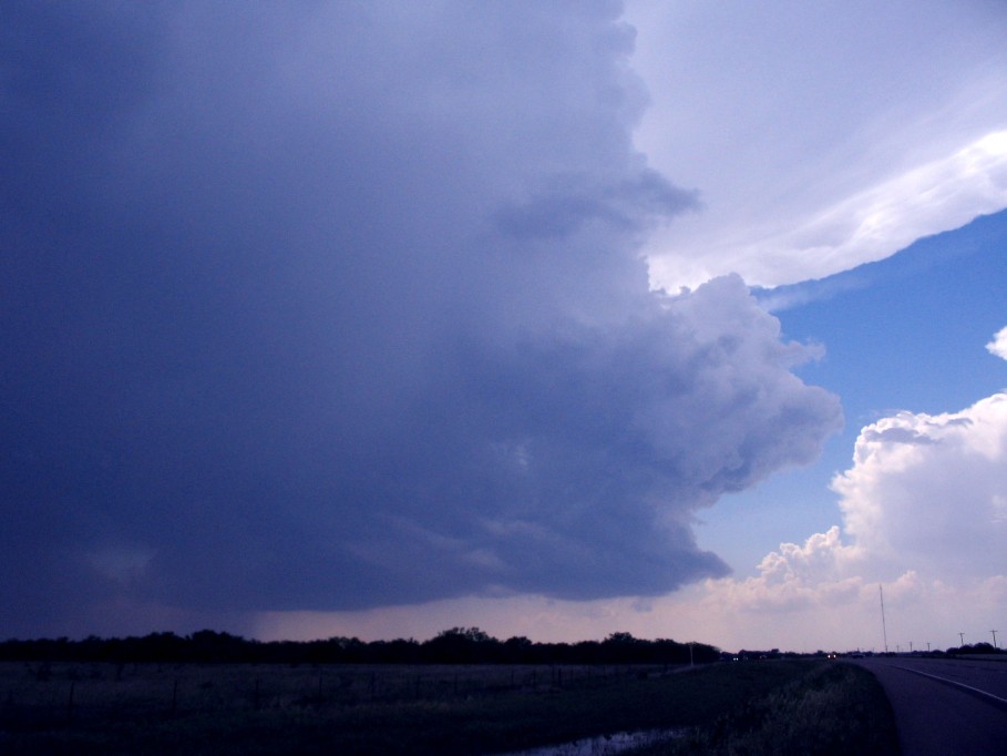 cumulonimbus thunderstorm_base : W of Vernon, Texas, USA   13 May 2005