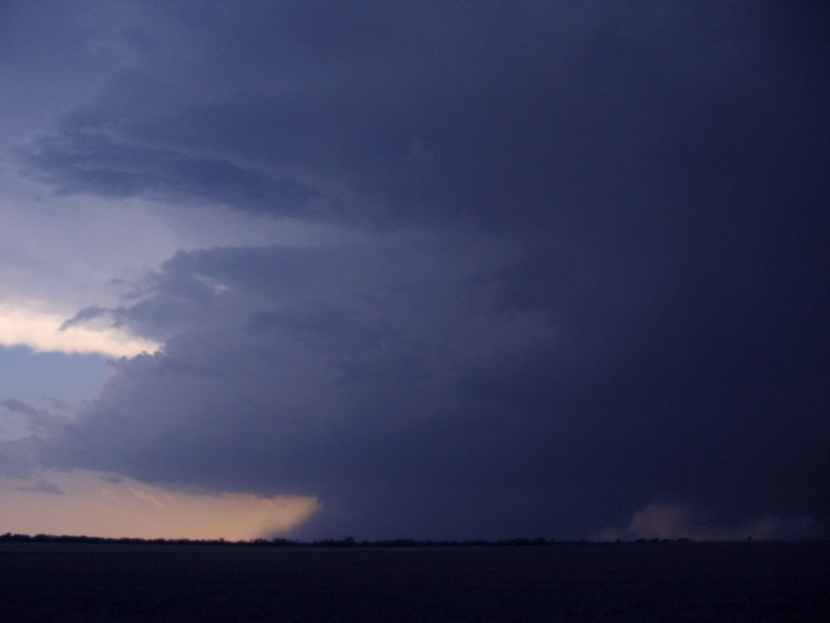 cumulonimbus supercell_thunderstorm : near Paducah, Texas, USA   13 May 2005