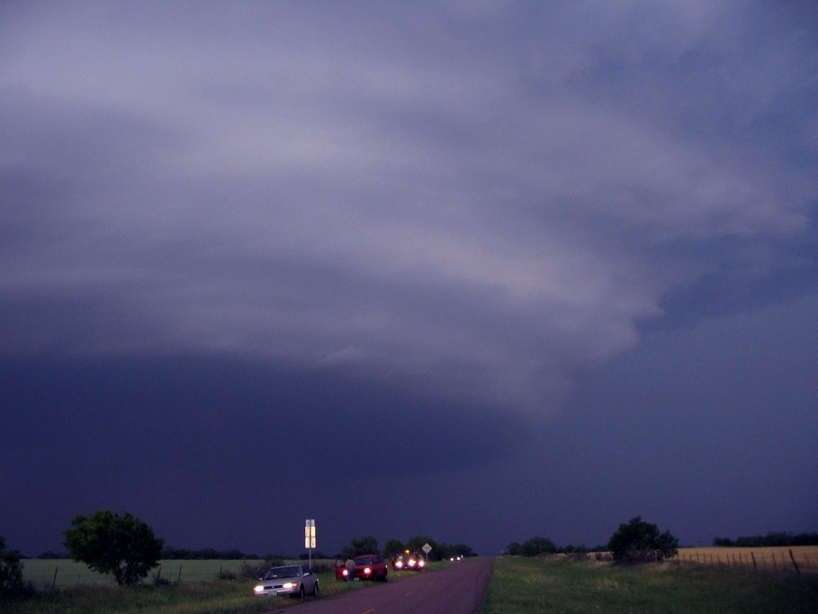 cumulonimbus supercell_thunderstorm : E of Benjamin, Texas, USA   13 May 2005