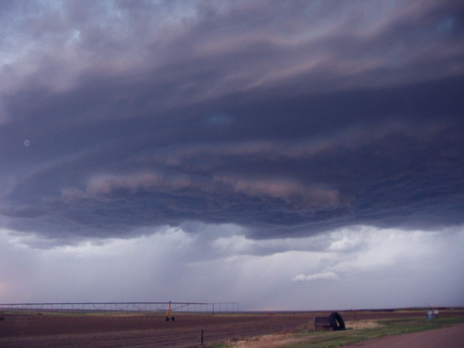 cumulonimbus supercell_thunderstorm : Idalia, N of Burlington, Colorado, USA   24 May 2005