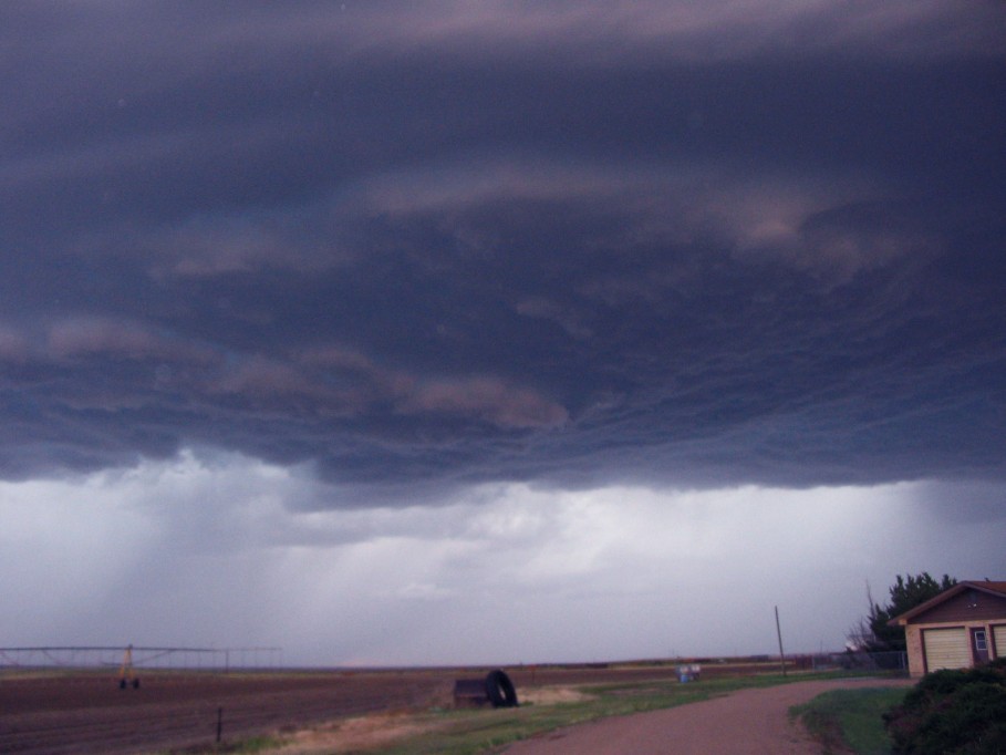 cumulonimbus supercell_thunderstorm : Idalia, N of Burlington, Colorado, USA   24 May 2005