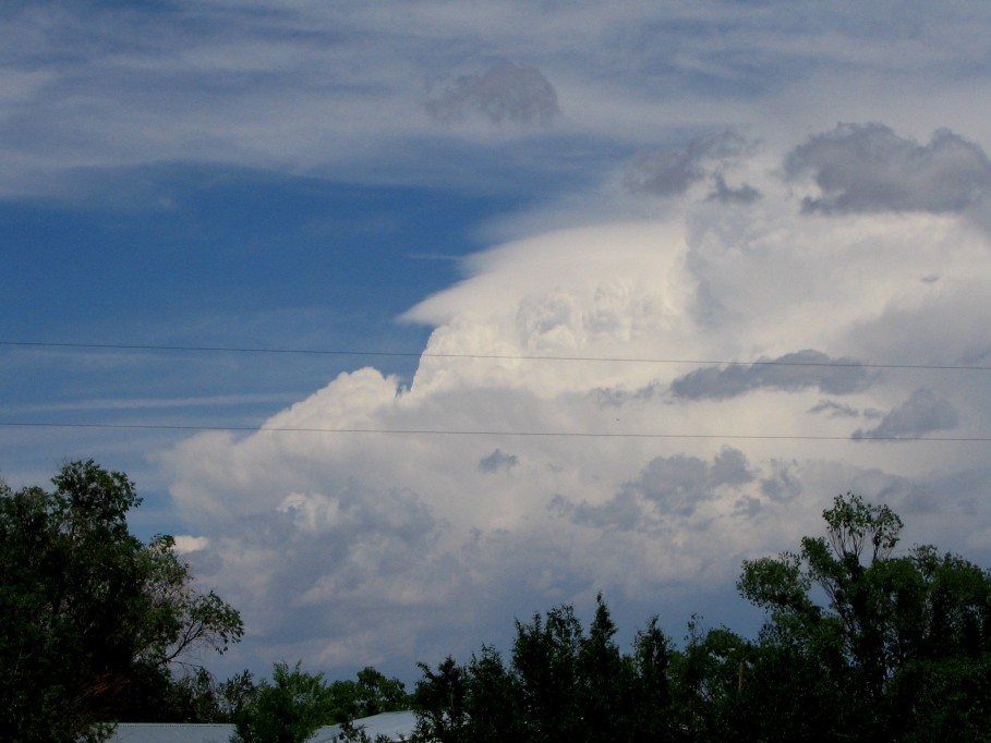 thunderstorm cumulonimbus_incus : Taos, New Mexico, USA   27 May 2005