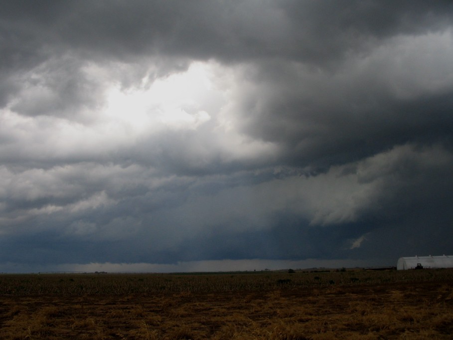 cumulonimbus thunderstorm_base : N of Hereford, Texas, USA   31 May 2005