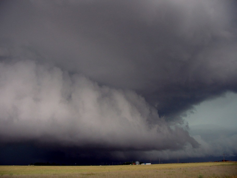 shelfcloud shelf_cloud : near Dimmit, Texas, USA   31 May 2005