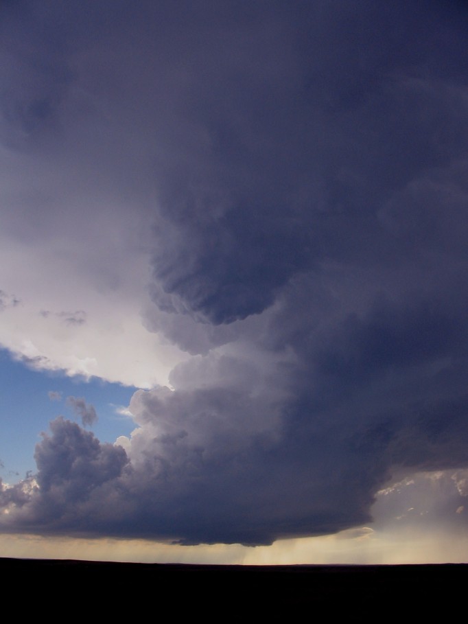 cumulonimbus supercell_thunderstorm : E of Wanblee, South Dakota, USA   7 June 2005