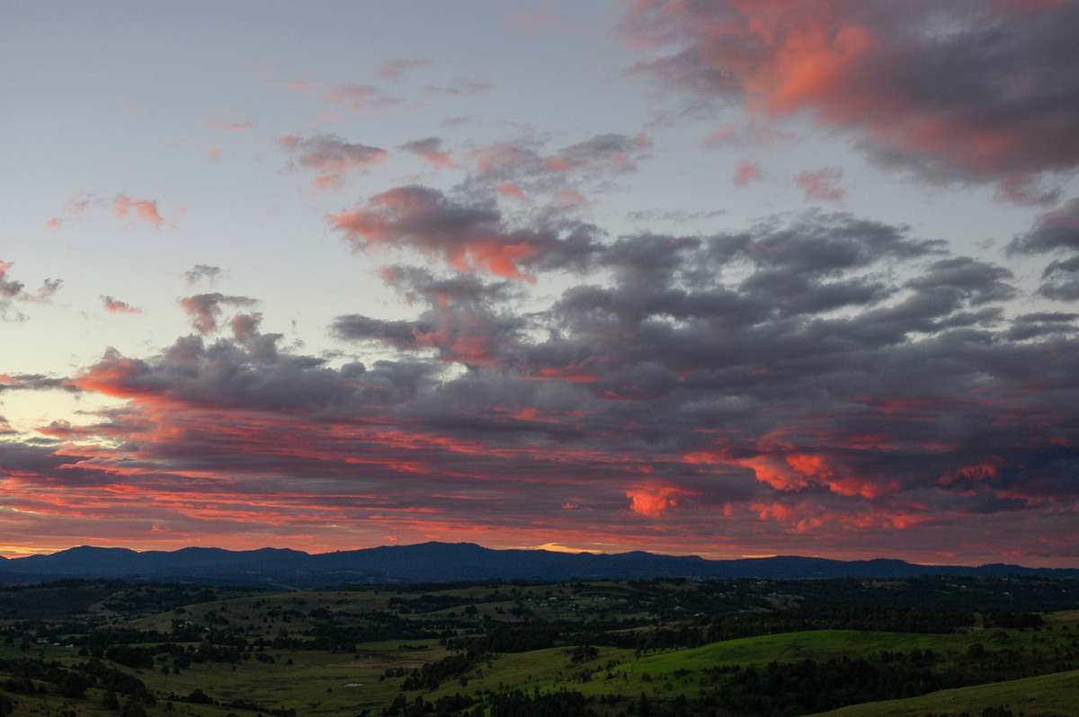 altocumulus altocumulus_cloud : McLeans Ridges, NSW   14 July 2005