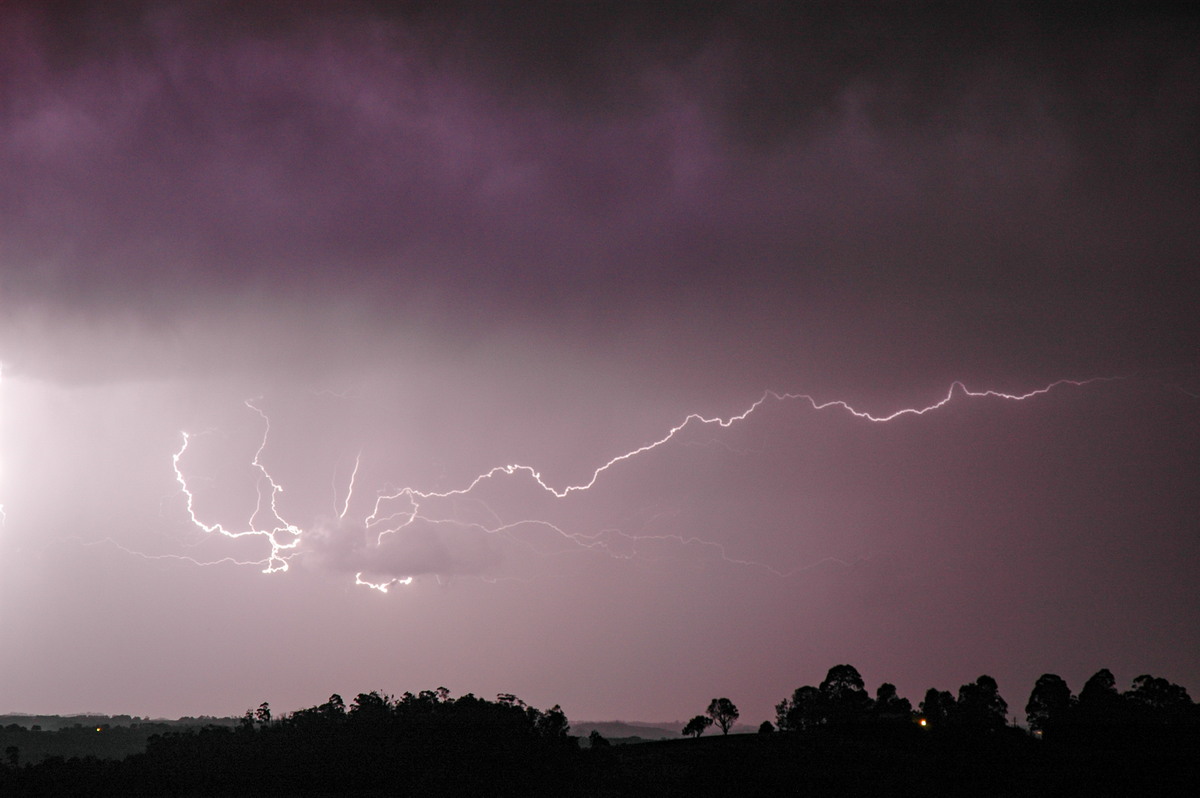 lightning lightning_bolts : McLeans Ridges, NSW   11 September 2005