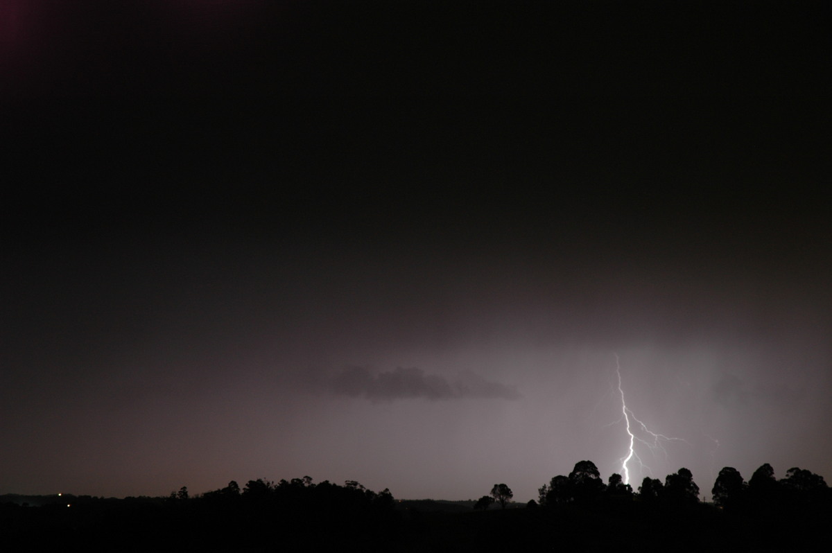 lightning lightning_bolts : McLeans Ridges, NSW   11 September 2005