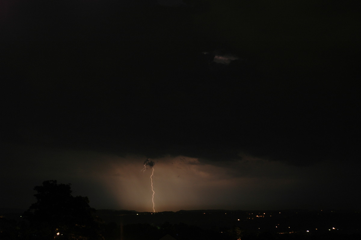 lightning lightning_bolts : McLeans Ridges, NSW   26 September 2005
