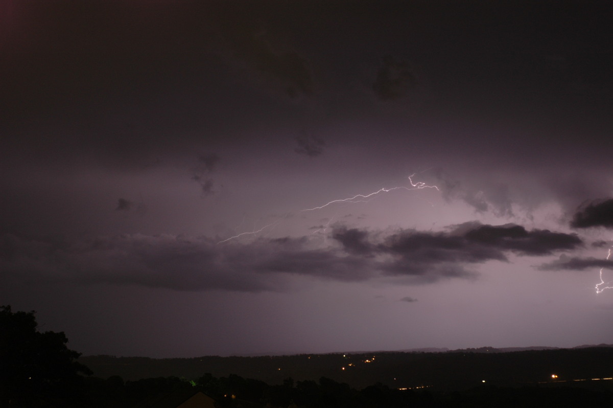 lightning lightning_bolts : McLeans Ridges, NSW   25 October 2005