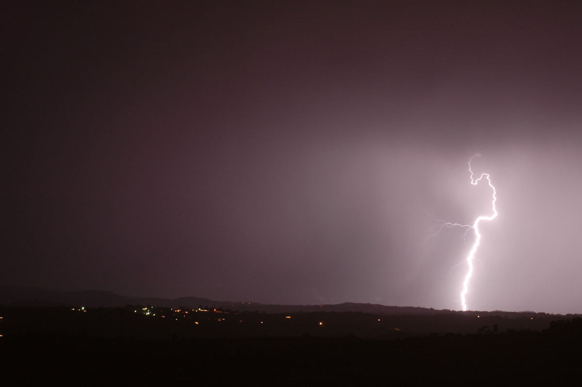 lightning lightning_bolts : McLeans Ridges, NSW   27 October 2005