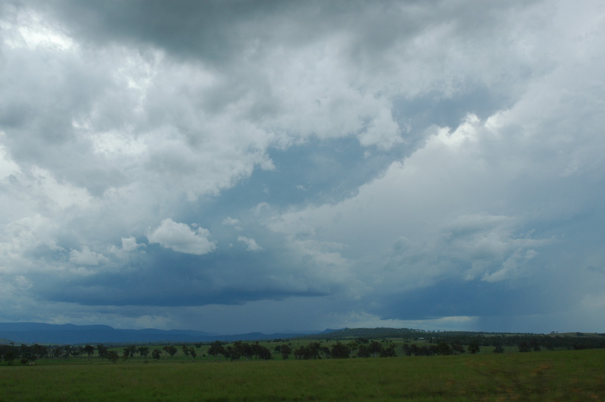 cumulonimbus thunderstorm_base : W of Brisbane, QLD   27 November 2005