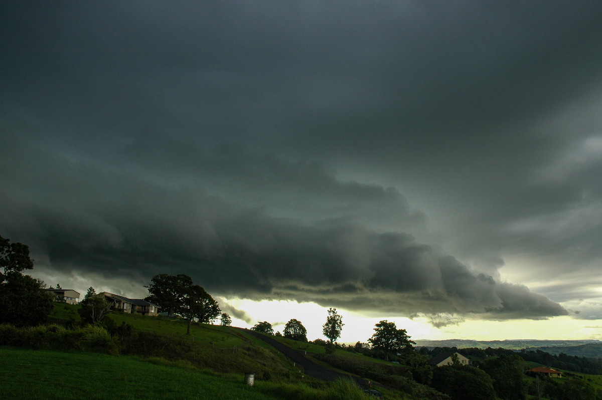 shelfcloud shelf_cloud : McLeans Ridges, NSW   2 December 2005