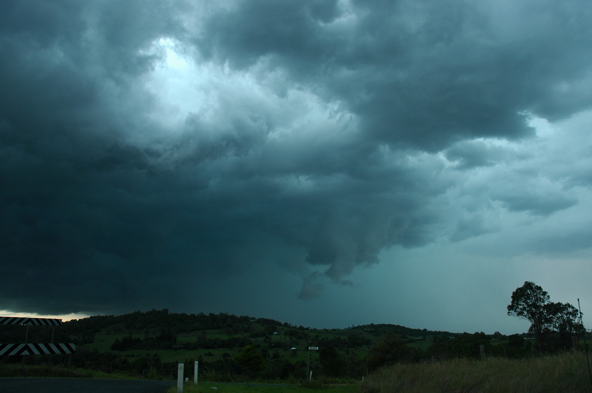 cumulonimbus thunderstorm_base : Wyrallah, NSW   8 December 2005