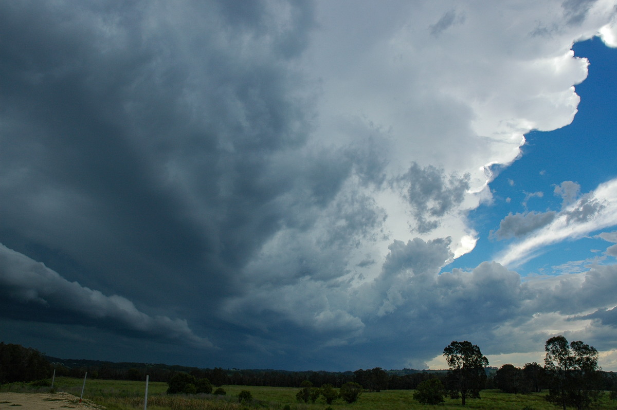 cumulonimbus supercell_thunderstorm : Ballina, NSW   17 December 2005