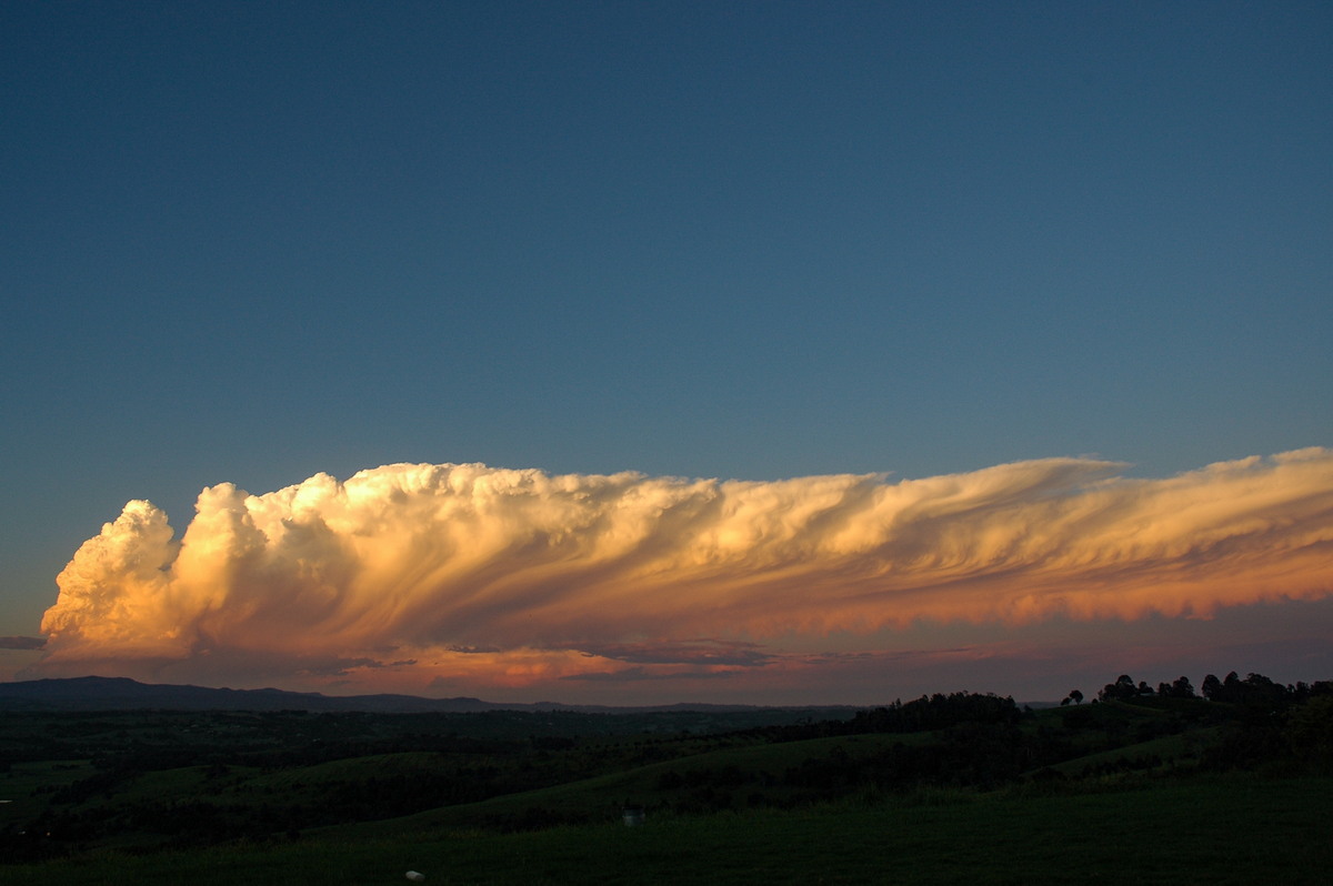 cumulonimbus supercell_thunderstorm : McLeans Ridges, NSW   17 December 2005