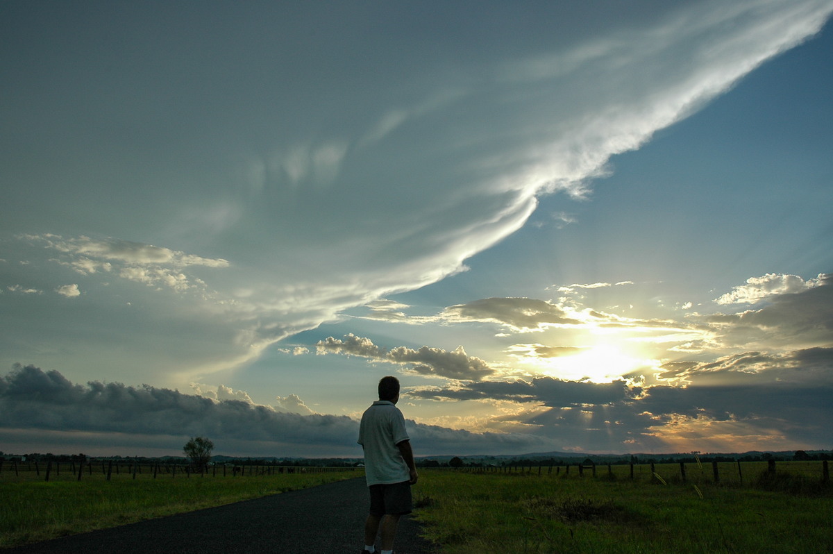 anvil thunderstorm_anvils : near Casino, NSW   27 December 2005