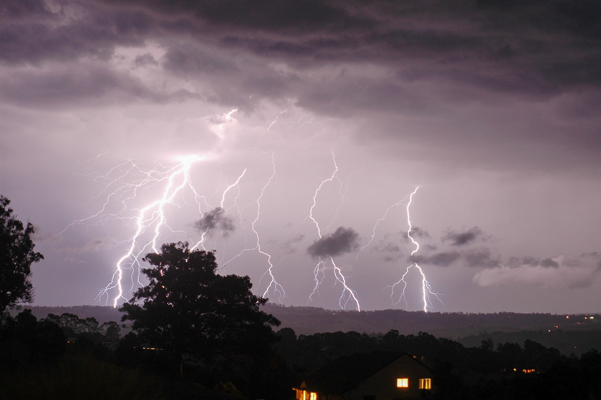 lightning lightning_bolts : McLeans Ridges, NSW   3 January 2006