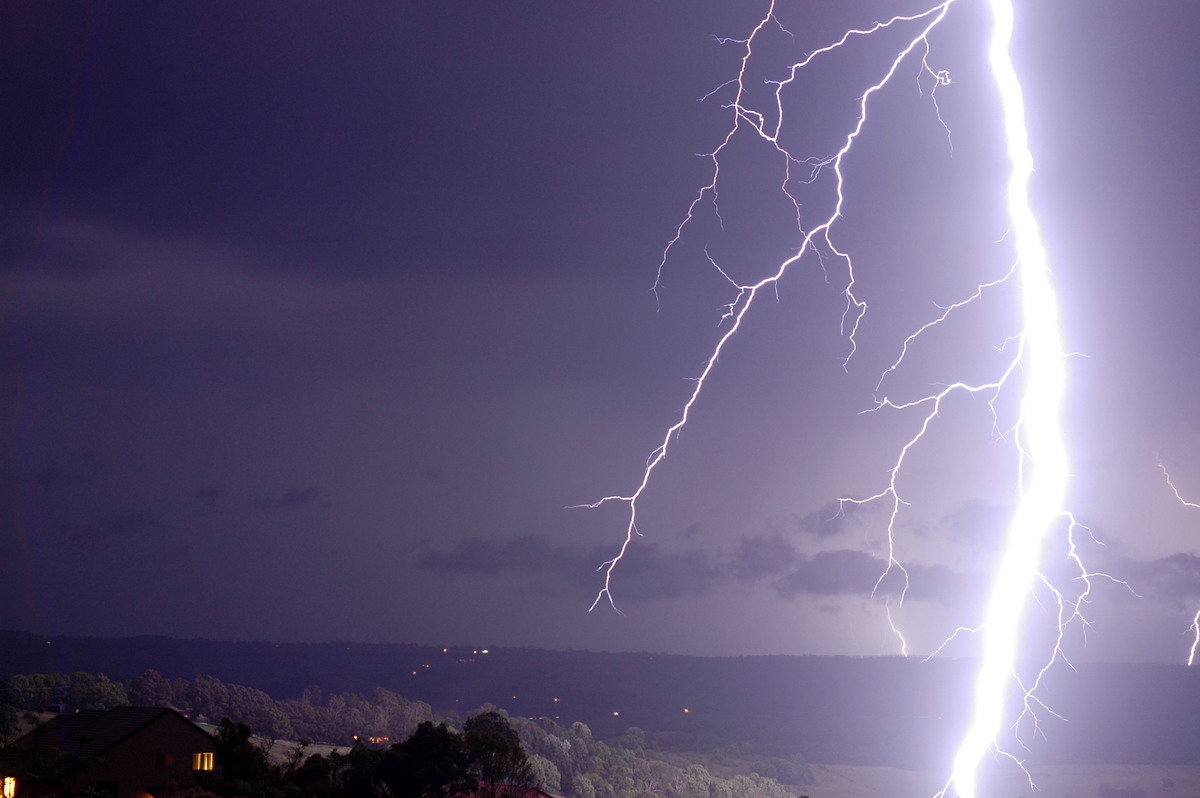 lightning lightning_bolts : McLeans Ridges, NSW   3 January 2006
