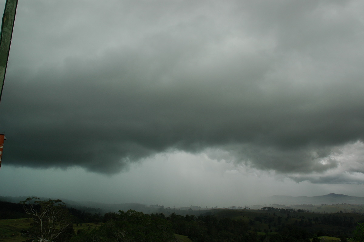 cumulonimbus thunderstorm_base : Mallanganee NSW   6 January 2006