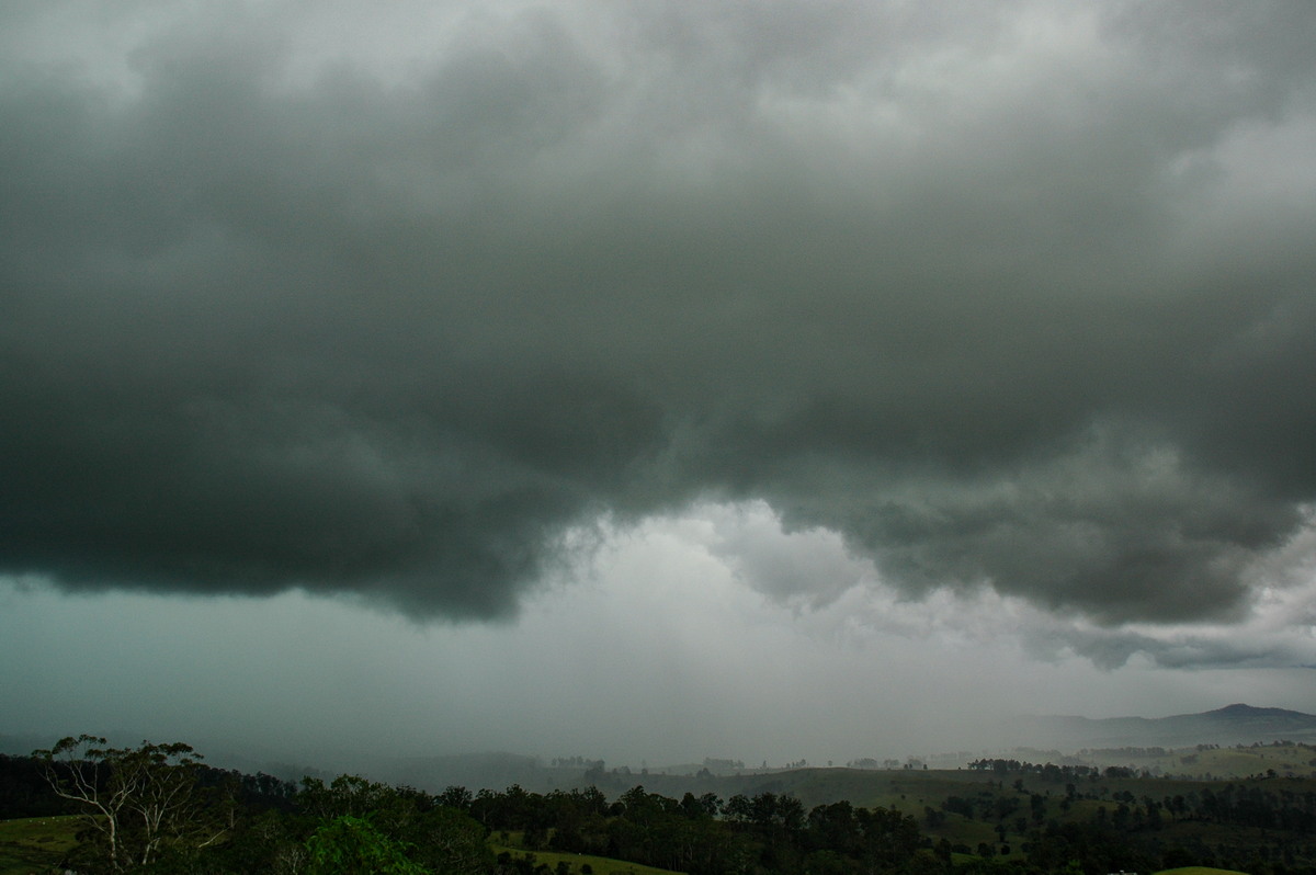 cumulonimbus supercell_thunderstorm : Mallanganee NSW   6 January 2006