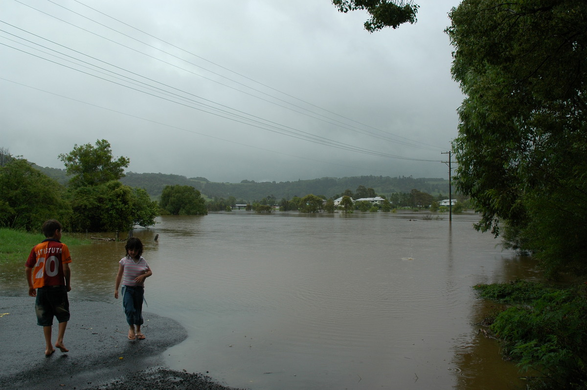 flashflooding flood_pictures : Lismore, NSW   20 January 2006