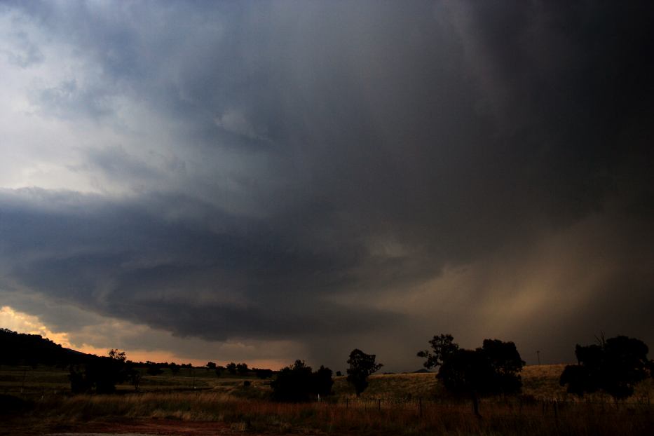 cumulonimbus supercell_thunderstorm : near Mudgee, NSW   24 January 2006