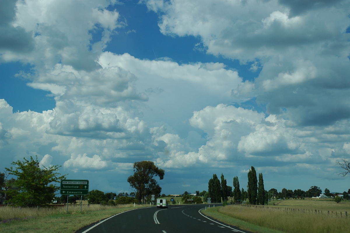 thunderstorm cumulonimbus_incus : Deepwater, NSW   4 February 2006