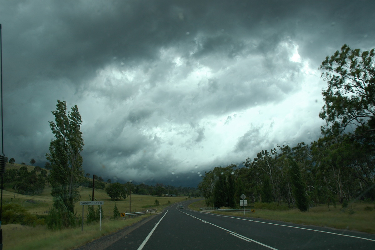 cumulonimbus thunderstorm_base : S of Tenterfield, NSW   4 February 2006