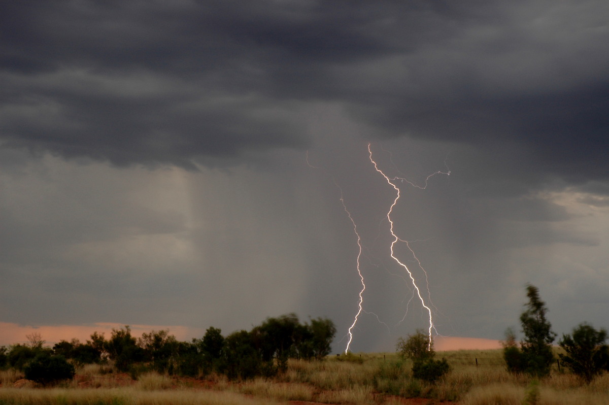 lightning lightning_bolts : near Bonshaw, NSW   4 February 2006