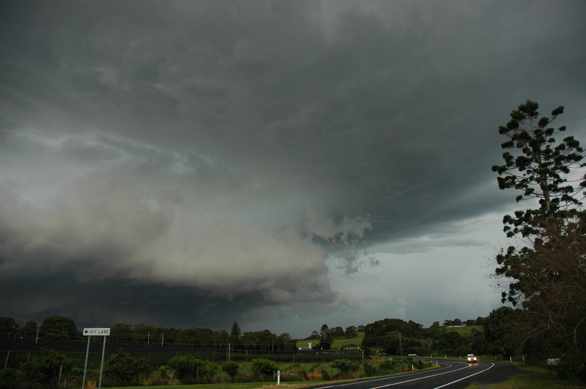 cumulonimbus thunderstorm_base : Knockrow, NSW   4 April 2006