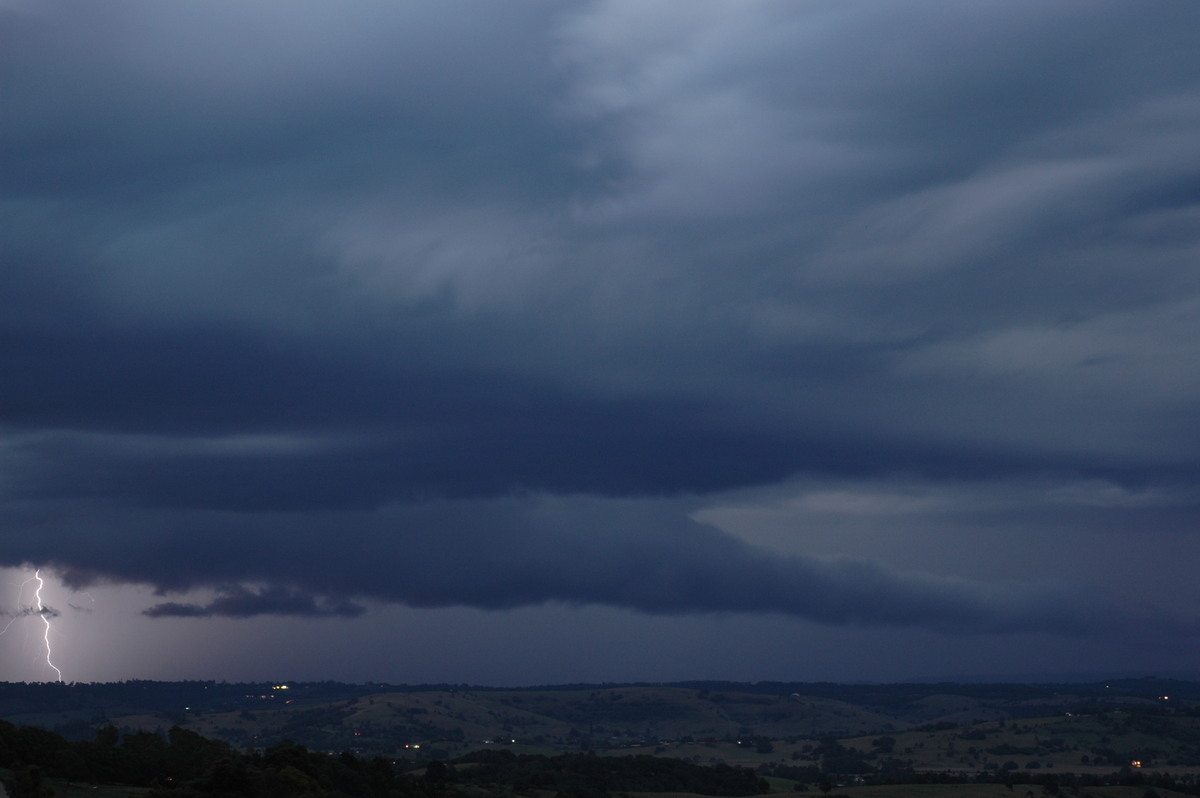 lightning lightning_bolts : McLeans Ridges, NSW   4 April 2006
