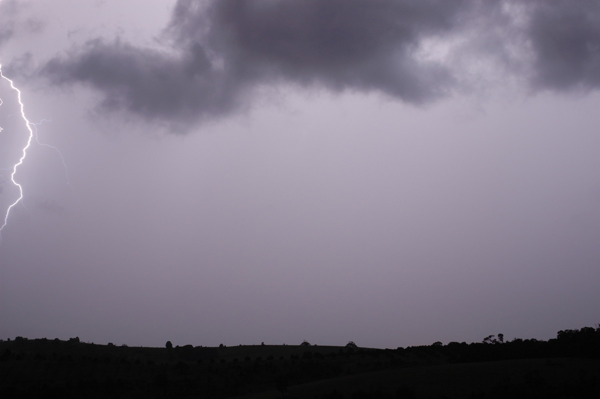 lightning lightning_bolts : McLeans Ridges, NSW   4 April 2006