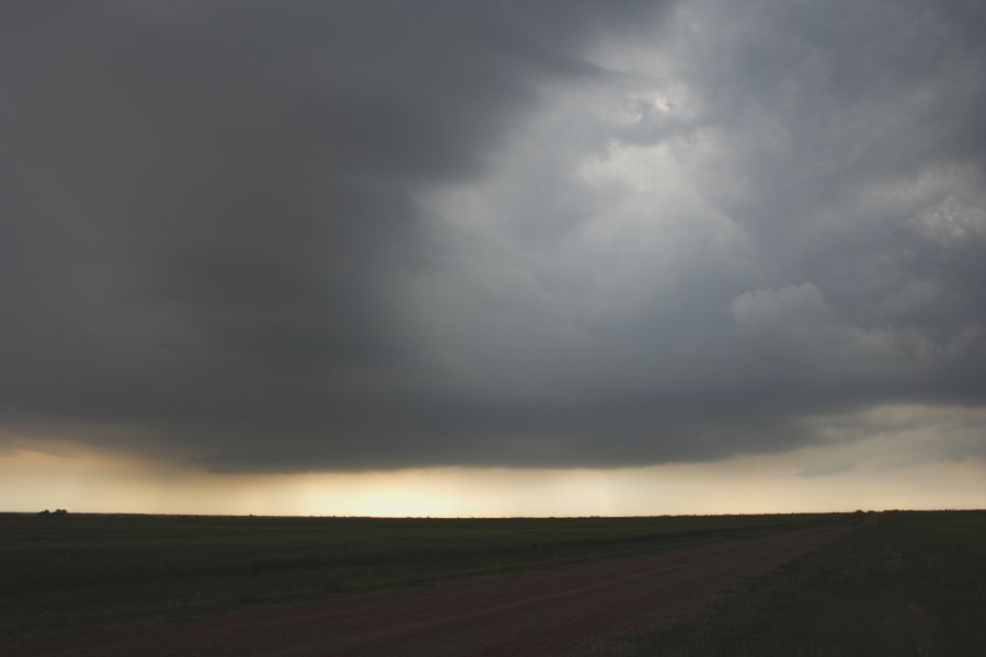 cumulonimbus thunderstorm_base : Marshall, Oklahoma, USA   24 April 2006