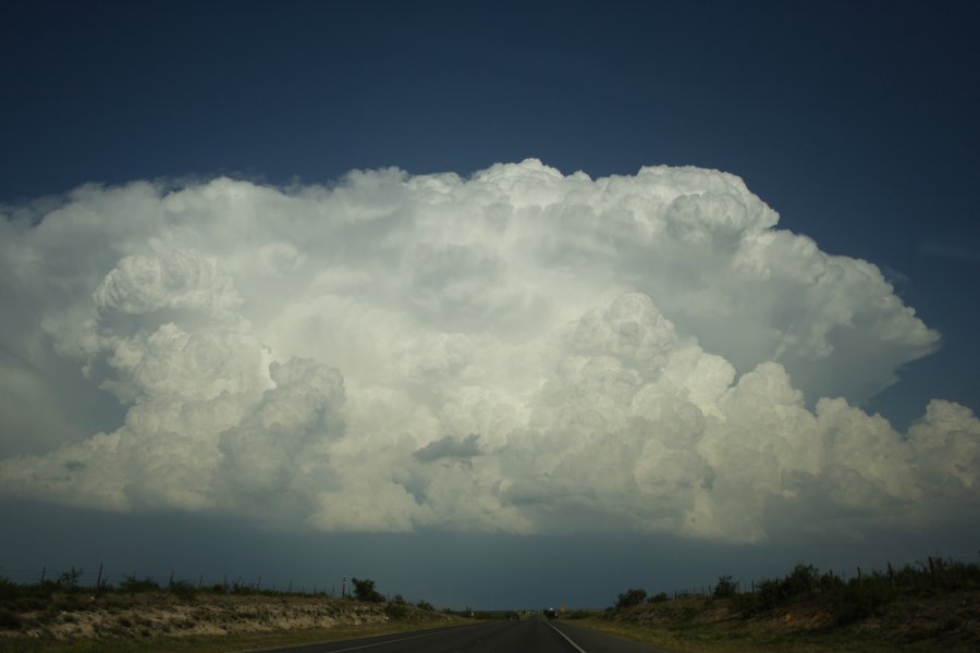 updraft thunderstorm_updrafts : Odessa, Texas, USA   4 May 2006