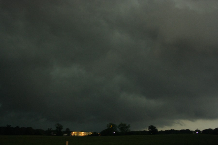 cumulonimbus thunderstorm_base : E of Brookhaven, Mississipi, USA   10 May 2006