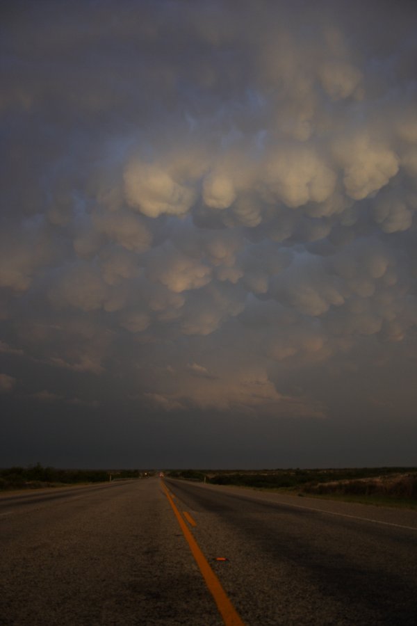 mammatus mammatus_cloud : Del Rio, Texas, USA   14 May 2006