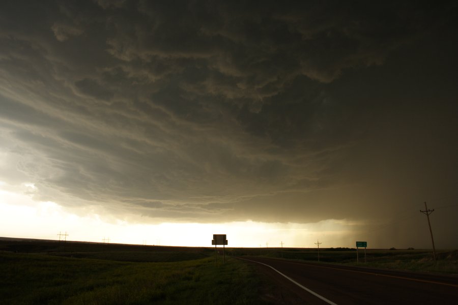 raincascade precipitation_cascade : SW of Hoxie, Kansas, USA   26 May 2006