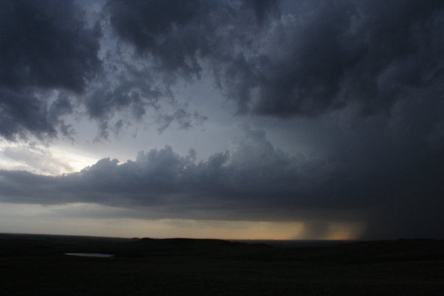 raincascade precipitation_cascade : S of Bismark, North Dakota, USA   27 May 2006