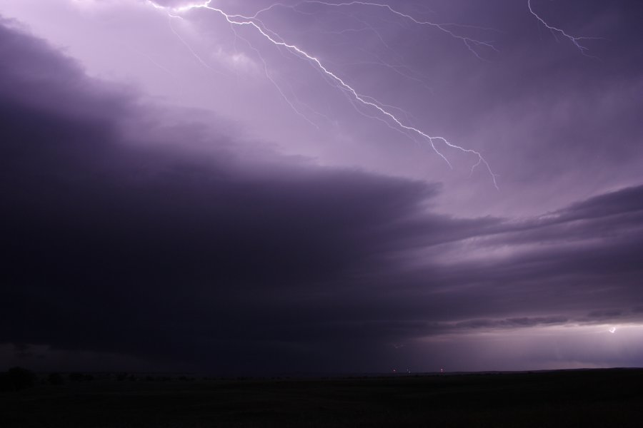 lightning lightning_bolts : near Rapid City, South Dakota, USA   28 May 2006