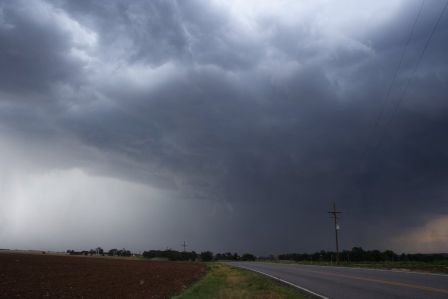 cumulonimbus supercell_thunderstorm : N of Sayre, Oklahoma, USA   30 May 2006