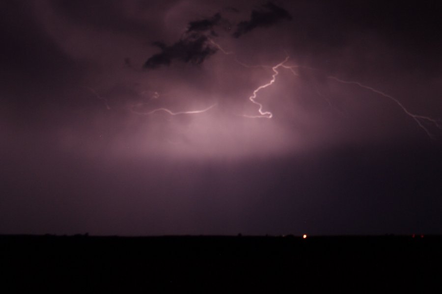 lightning lightning_bolts : Shattuck, Oklahoma, USA   3 June 2006
