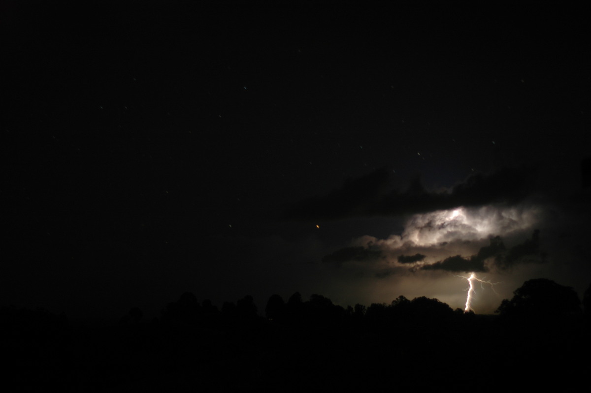 lightning lightning_bolts : McLeans Ridges, NSW   6 June 2006
