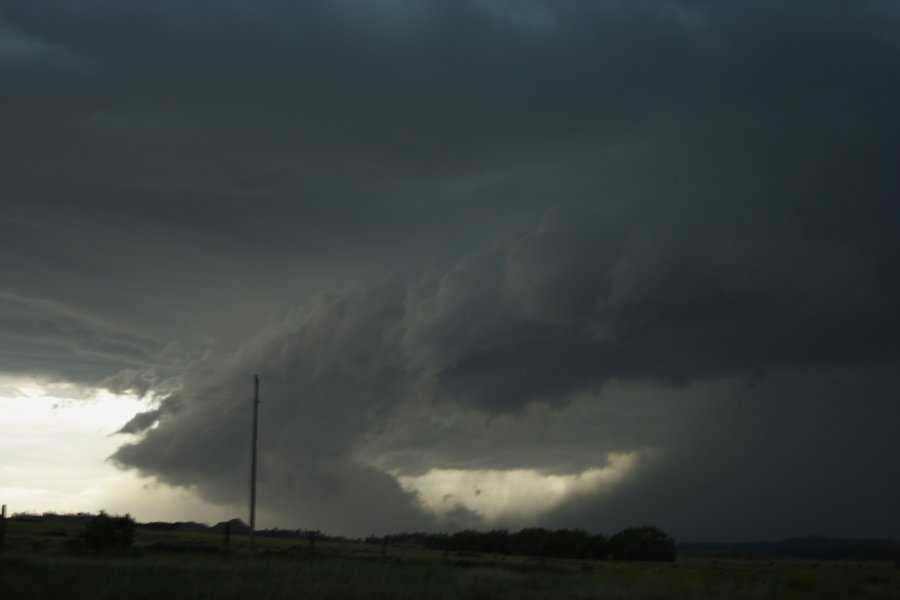 cumulonimbus supercell_thunderstorm : E of Billings, Montana, USA   8 June 2006