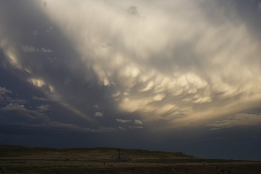 mammatus mammatus_cloud : Scottsbluff, Nebraska, USA   9 June 2006