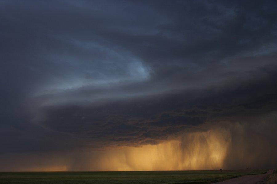 raincascade precipitation_cascade : S of Fort Morgan, Colorado, USA   11 June 2006